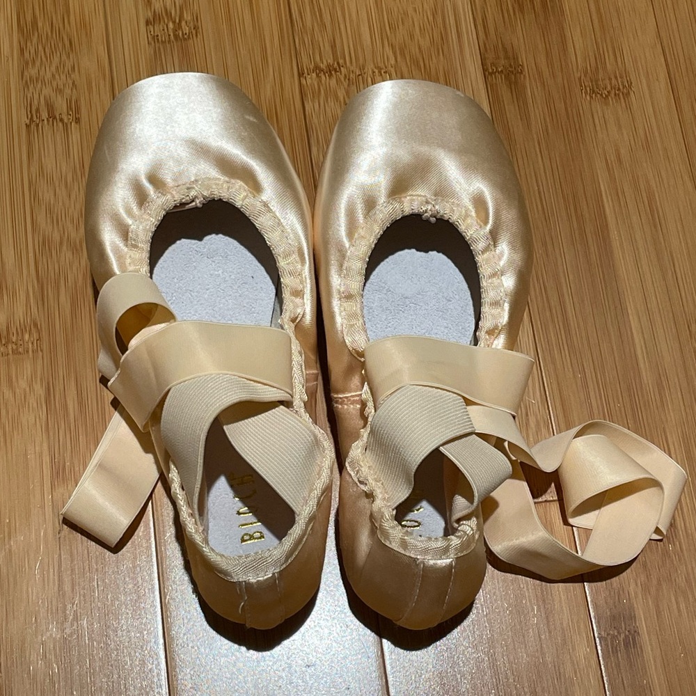 3.5 XXX Bloch European Balance Strong Pointe Shoes